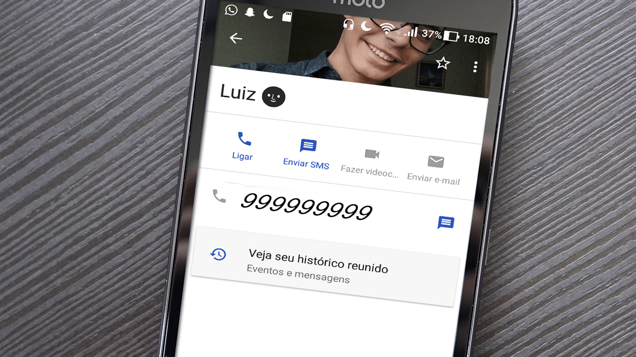 How to add emoji to contacts